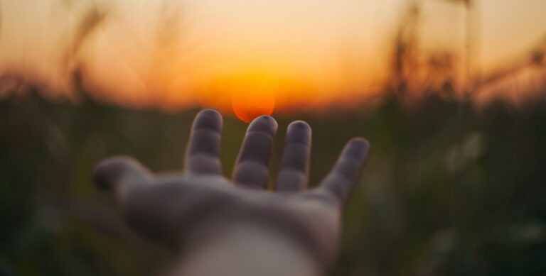 Tłumisz potrzeby? To nie siła – to sabotaż!