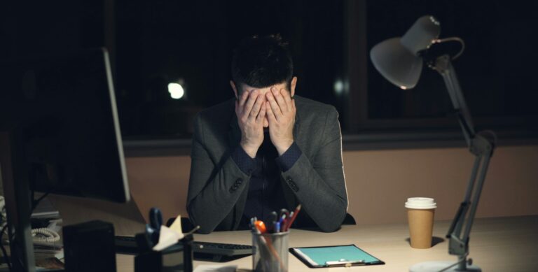 Ignorowanie potrzeb w pracy – dlaczego to prowadzi do wybuchu i jak temu zapobiec?